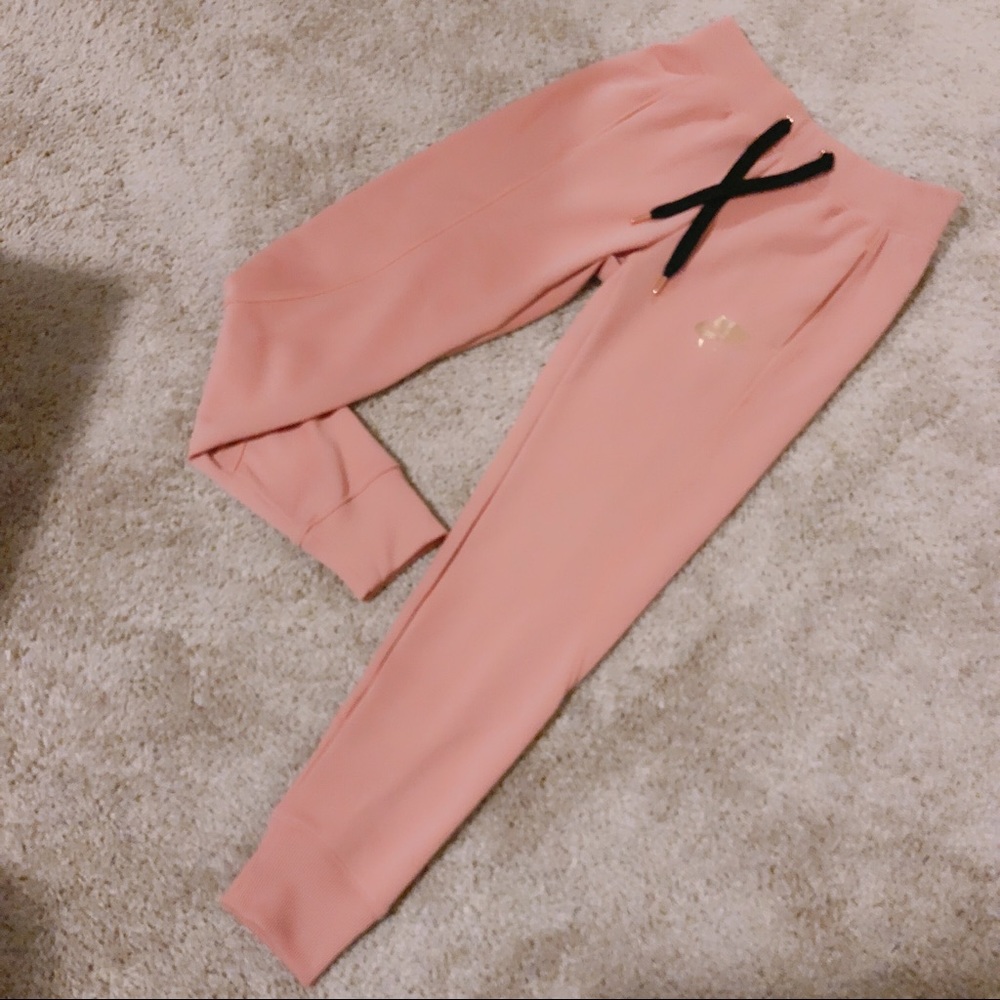 TRADED: Nike Rose Gold Slim Joggers - Picture 4 of 7